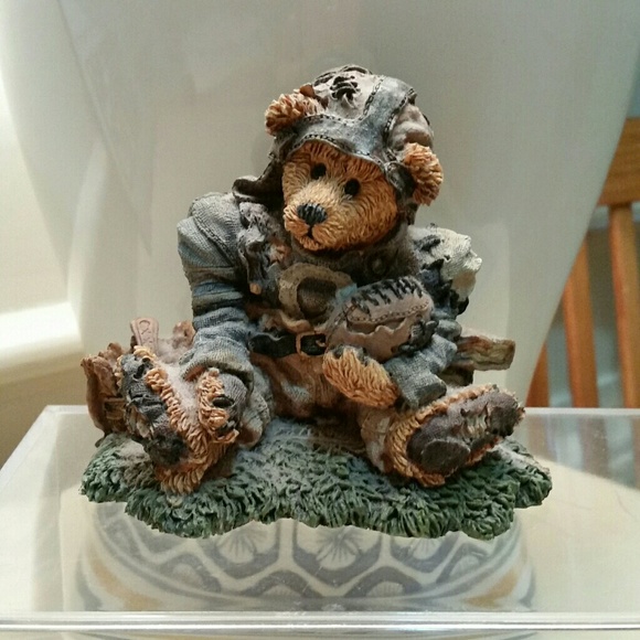Boyds Ceramic Football Bear - Picture 1 of 4